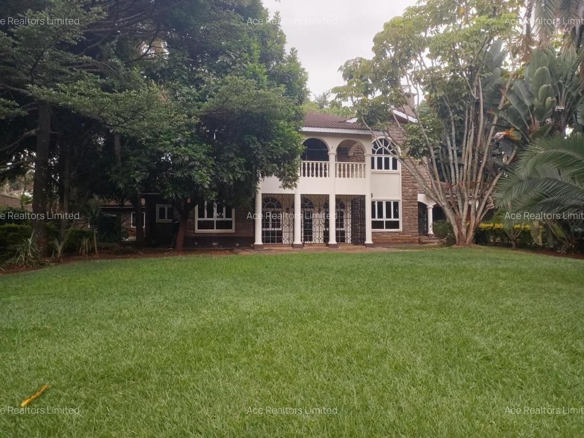 4 Bed House with En Suite at Hillview - 18