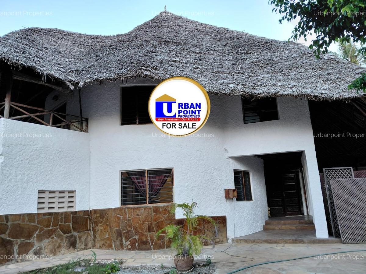 4 Bed Villa with En Suite in Watamu - 10