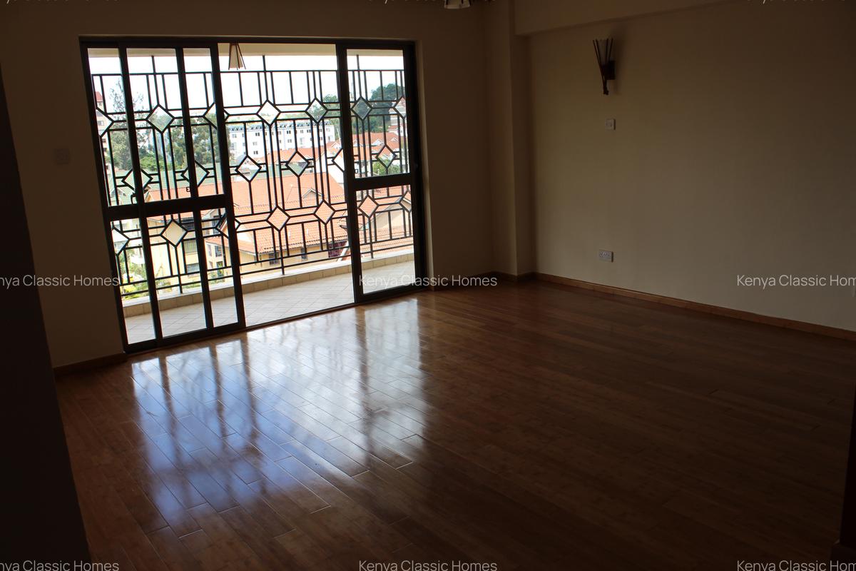 4 Bed Apartment with En Suite at Lavington - 15