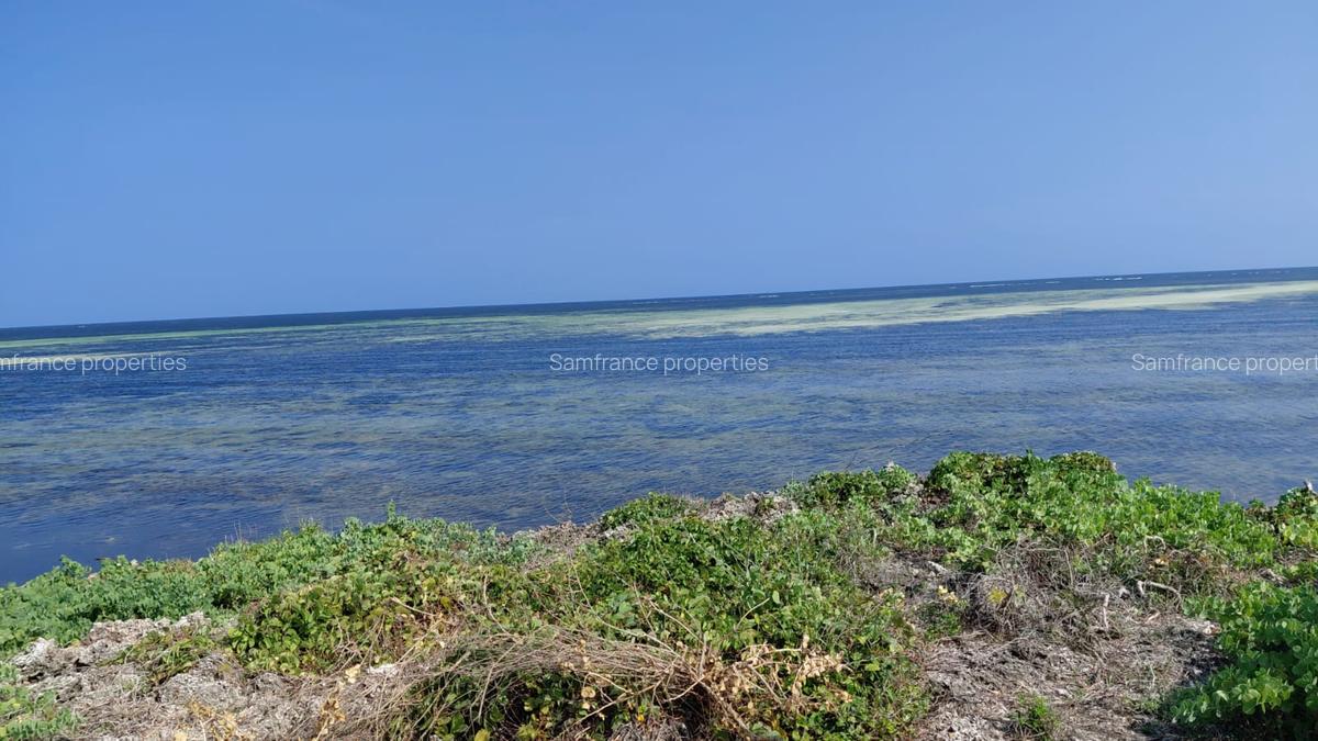 2 ac Residential Land at Jacaranda - 5