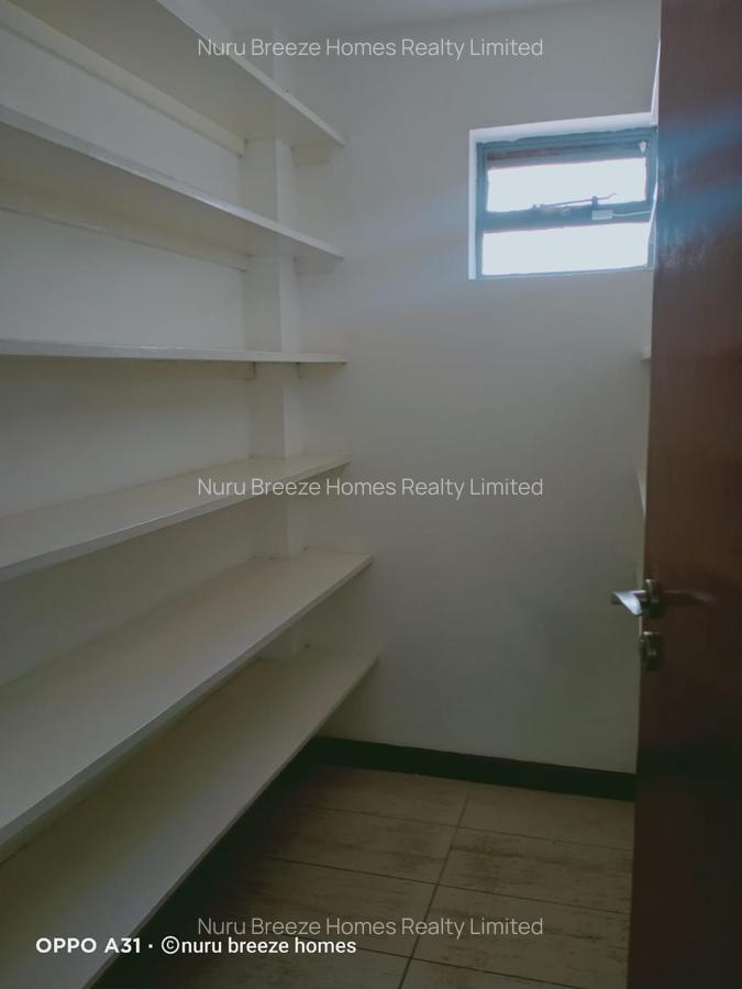 4 Bed Townhouse with En Suite in Lavington - 16