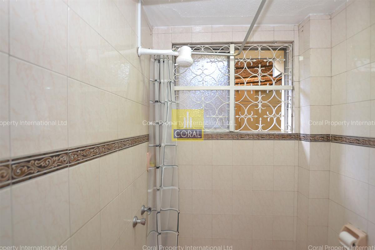 5 Bed House with Backup Generator in Rhapta Road - 15