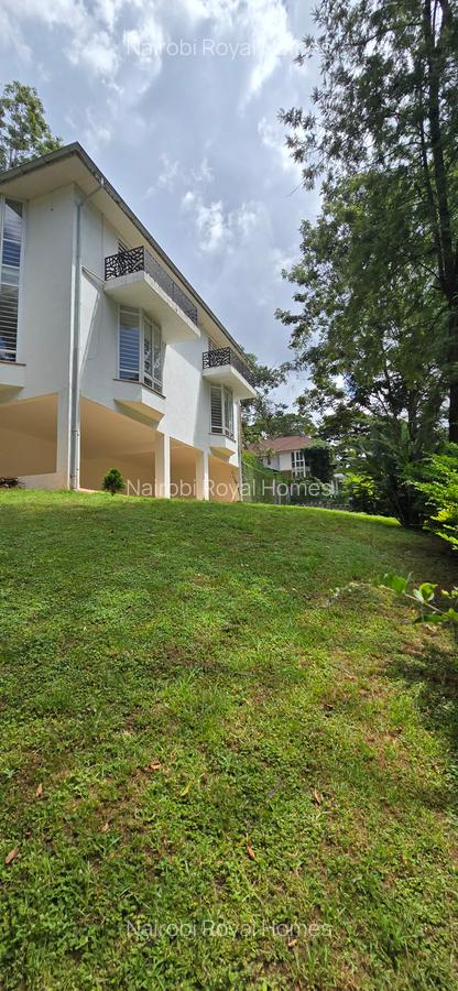 5 Bed Townhouse with En Suite at Rosslyn Lone Tree - 2