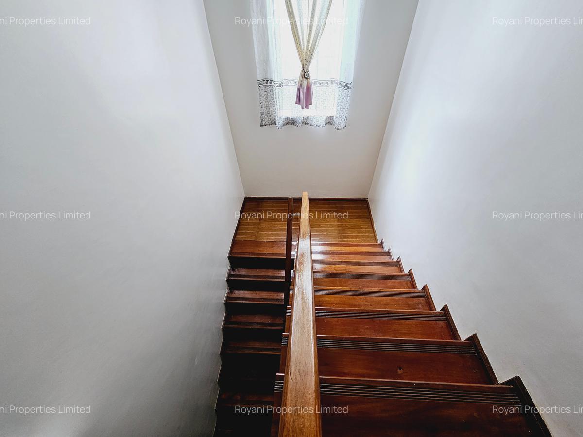 4 Bed House with En Suite in Kiambu Road - 11