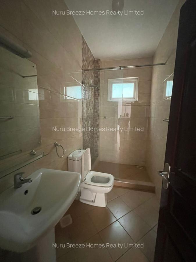 2 Bed Apartment with En Suite in Brookside - 5
