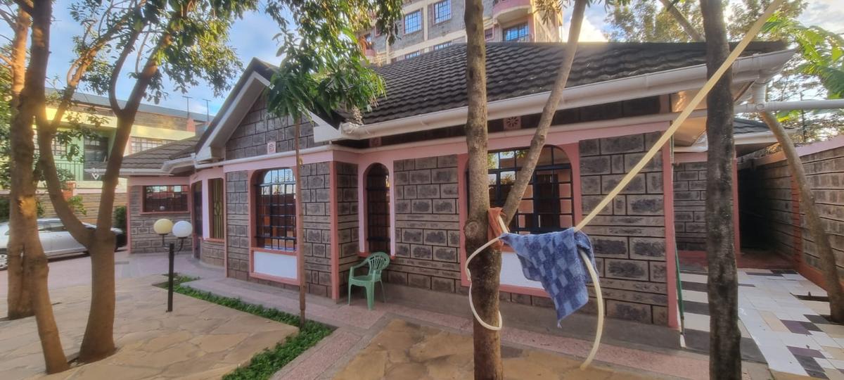 4 Bed House with Garden at Eastern Bypass - 11