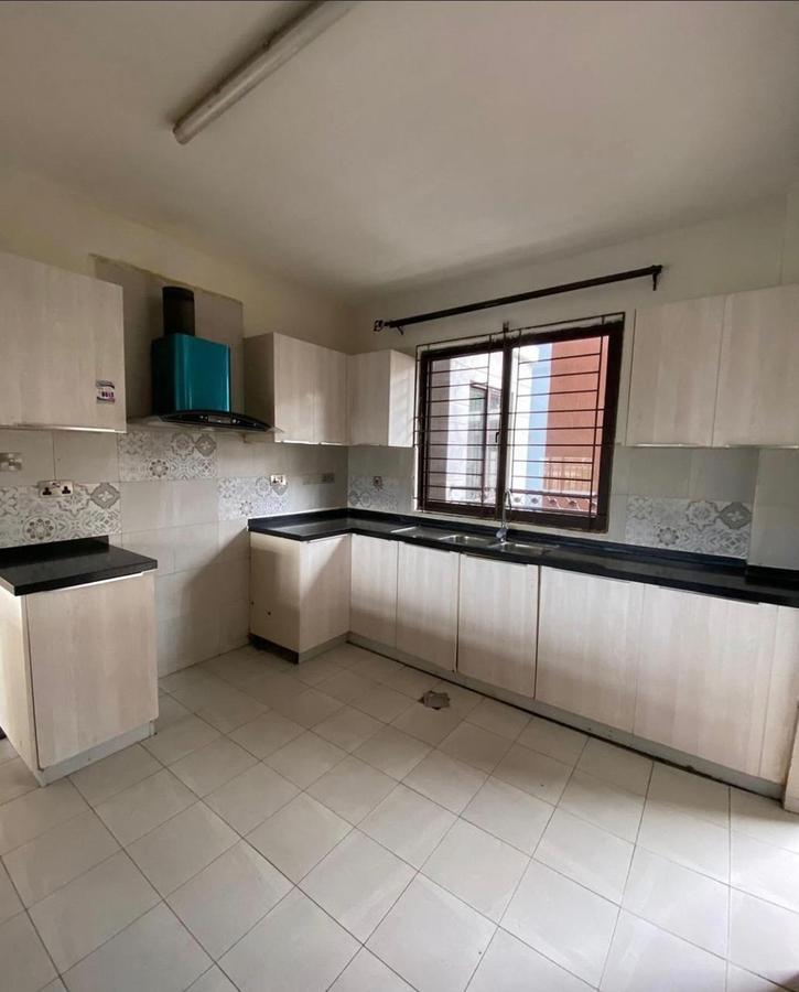 3 Bed Apartment with En Suite in Lavington - 3