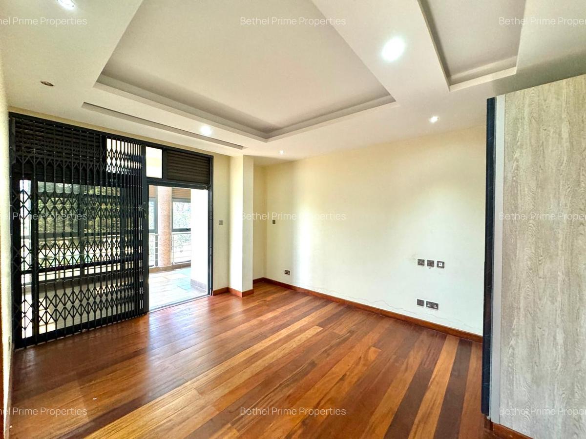 6 Bed Townhouse with En Suite in Nyari - 6