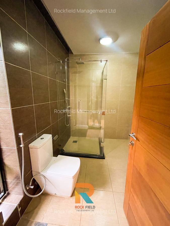 4 Bed Townhouse with En Suite at Runda Mumwe - 9