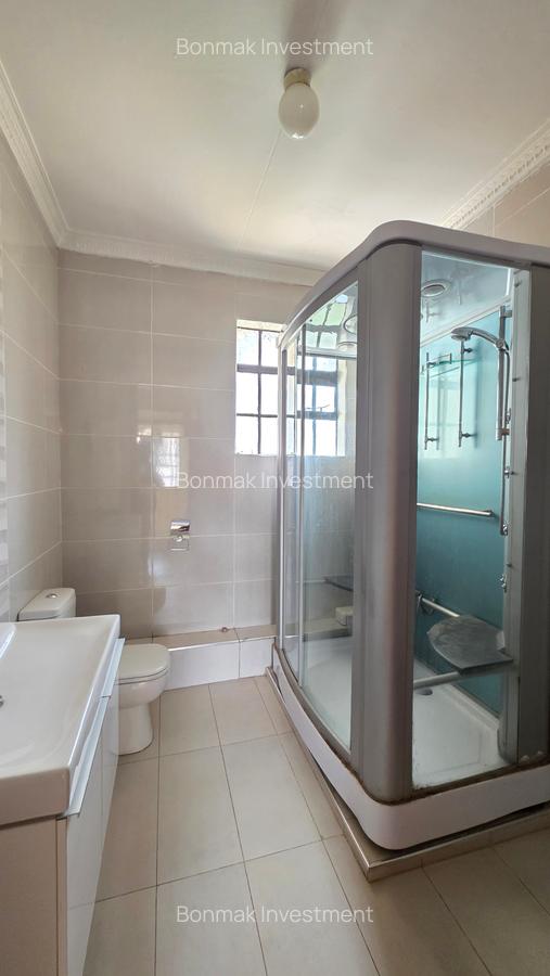 4 Bed Townhouse with En Suite at Karbaserian Avanue - 16