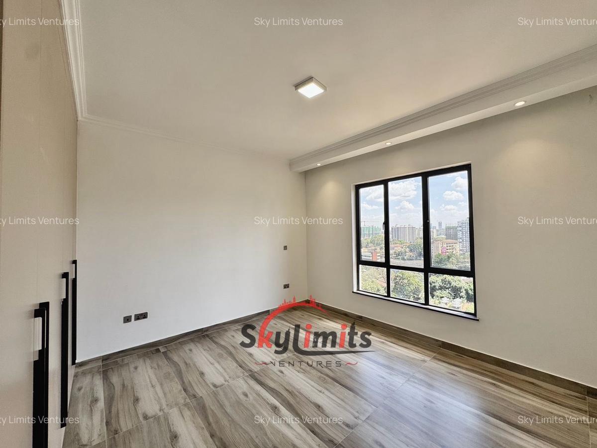 2 Bed Apartment with En Suite in Brookside - 16