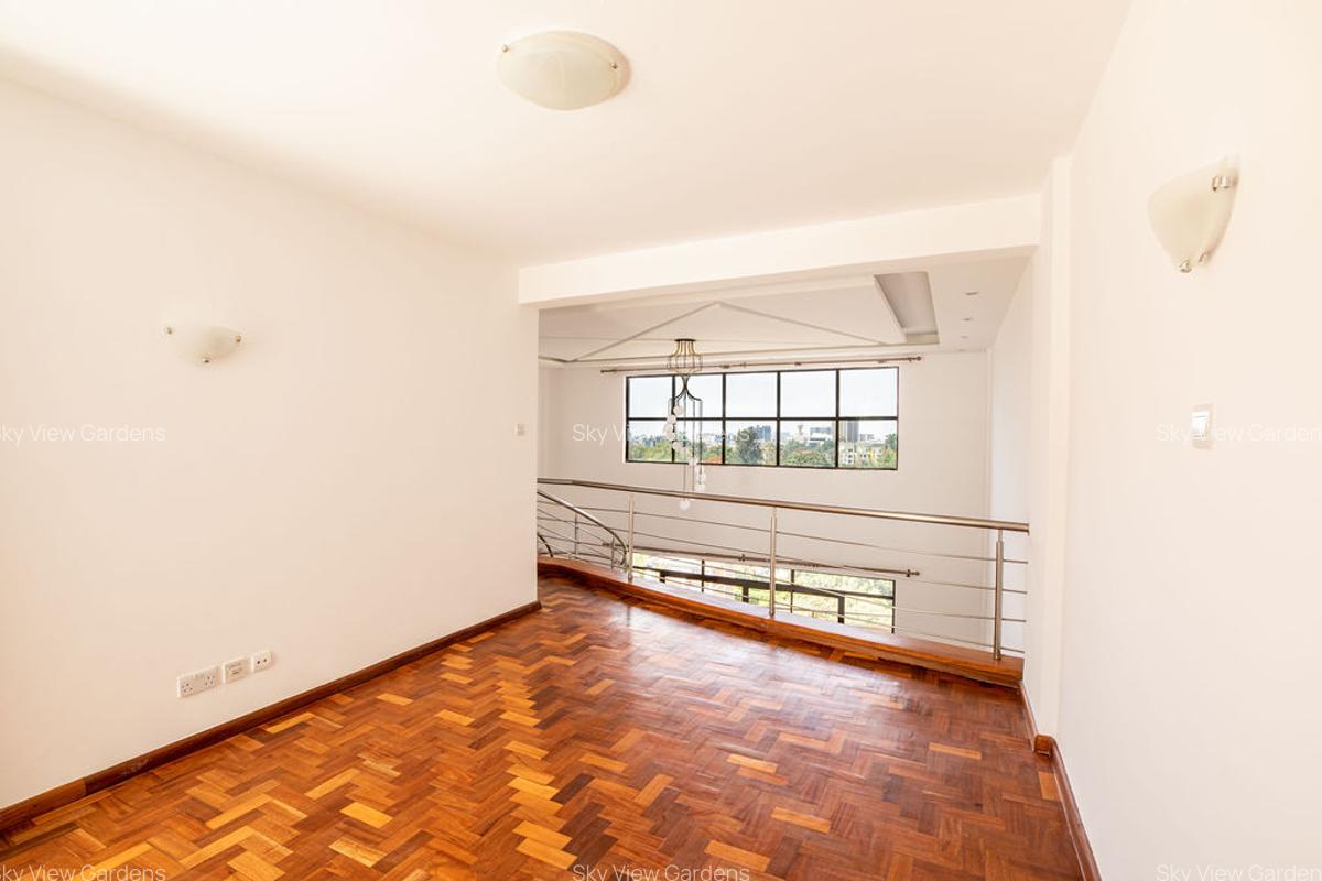 5 Bed Apartment with En Suite at Church Road - 10