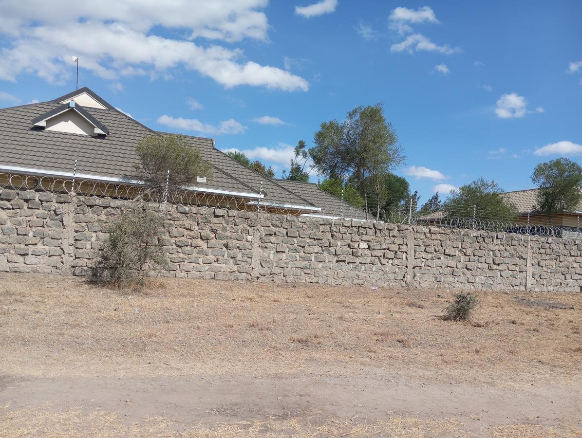 Land in Kitengela - 4