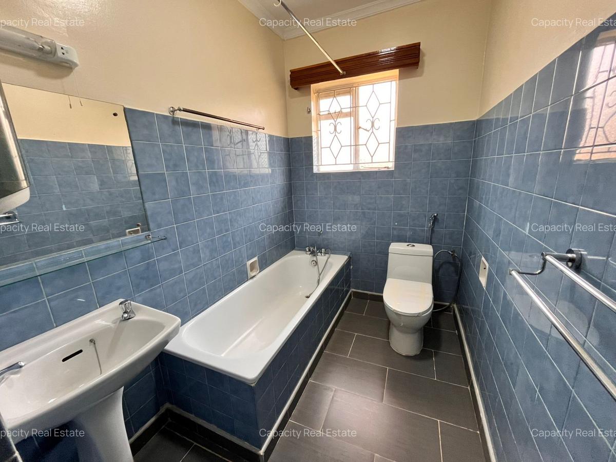 5 Bed Townhouse with Backup Generator in Loresho - 4