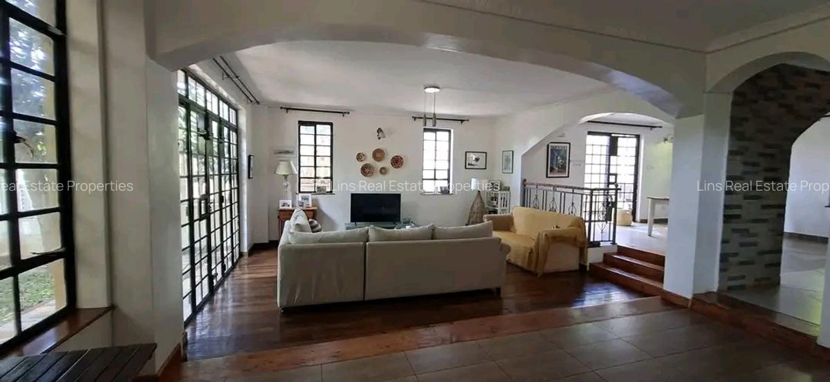 4 Bed Townhouse with En Suite in Kyuna - 5