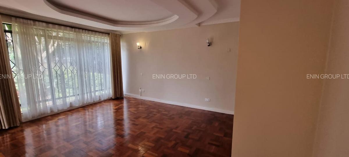 4 Bed Townhouse with En Suite at Lavington Mall - 2