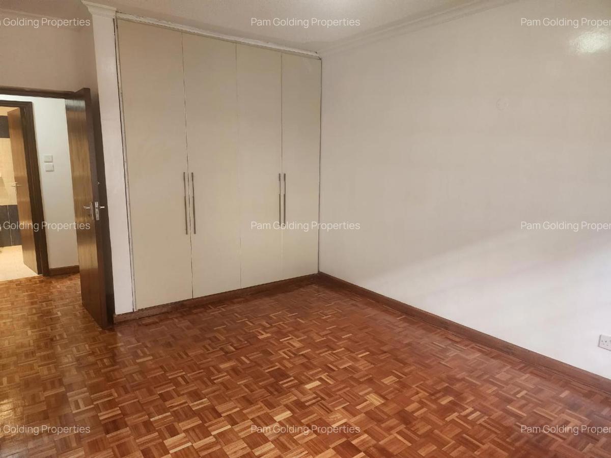 4 Bed Apartment with En Suite in Rhapta Road - 10