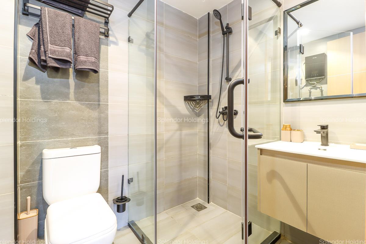 2 Bed Apartment with En Suite in Lavington - 10