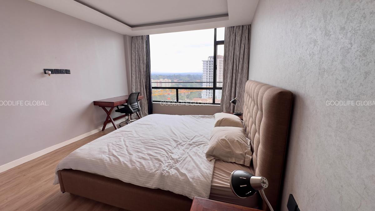 3 Bed Apartment with En Suite at Brookside - 18