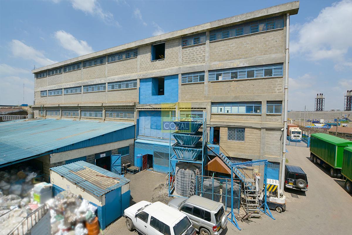 150,000 ft² Warehouse with Parking at Lunga Lunga Rd - 2