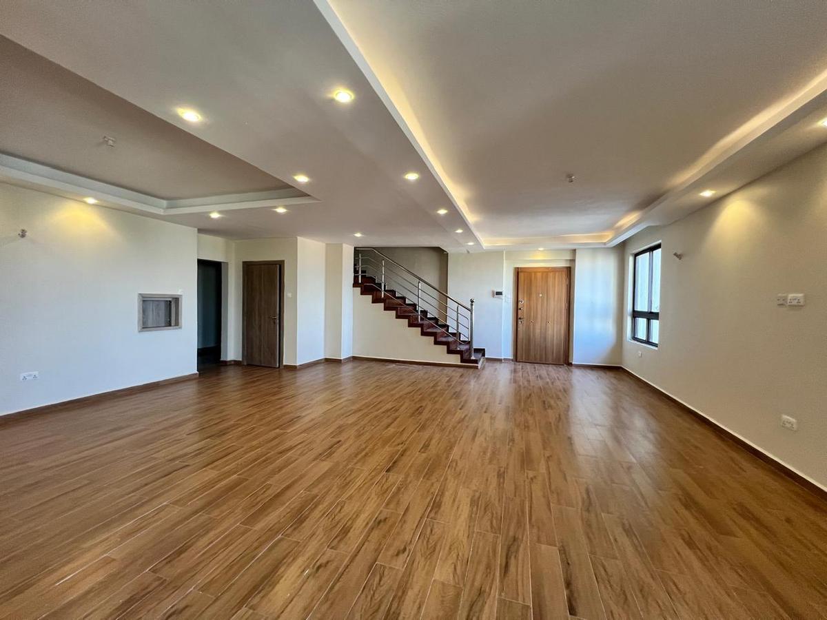 5 Bed Apartment with En Suite in Parklands - 10