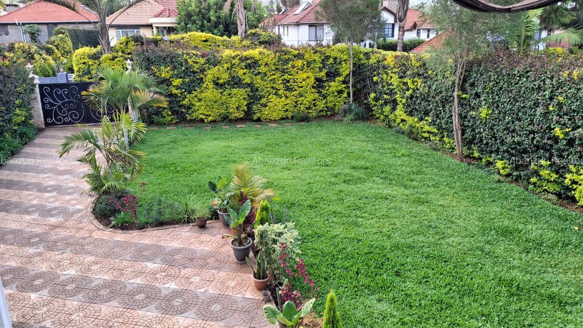 4 Bed Villa at Kerarapon Drive - 1