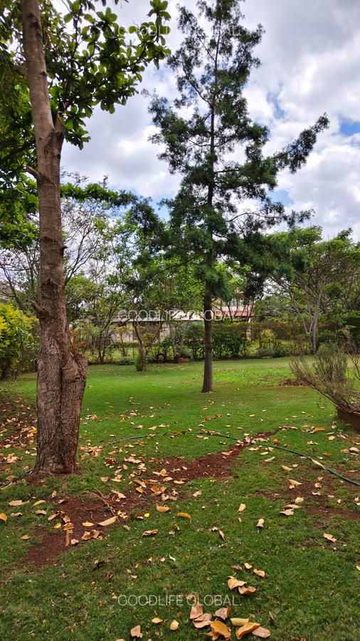 4 Bed House with En Suite at Ridgeways - 3