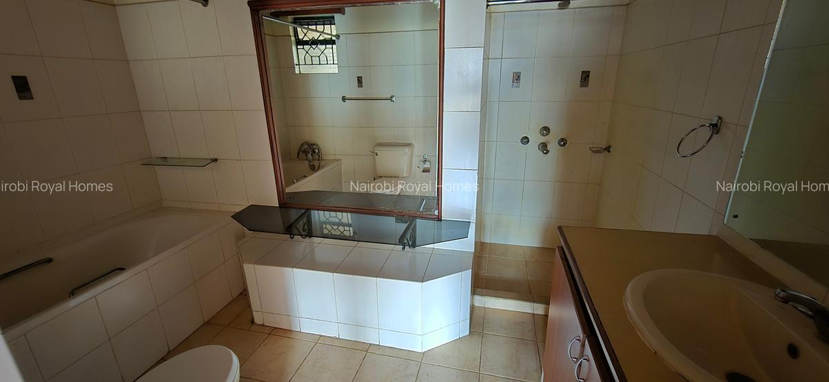 5 Bed Townhouse with En Suite at Lavington Off Gitanga Road - 6