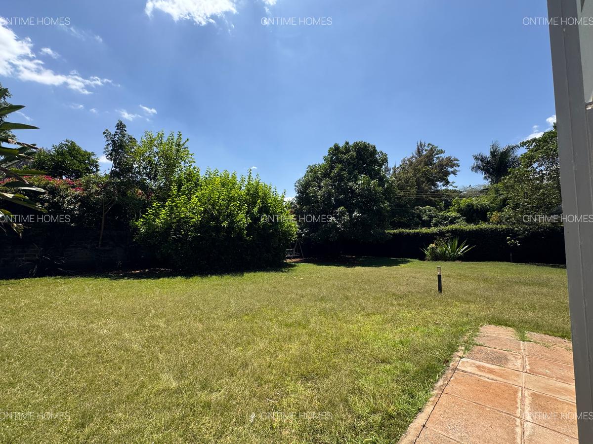 5 Bed House with En Suite at Runda - 14