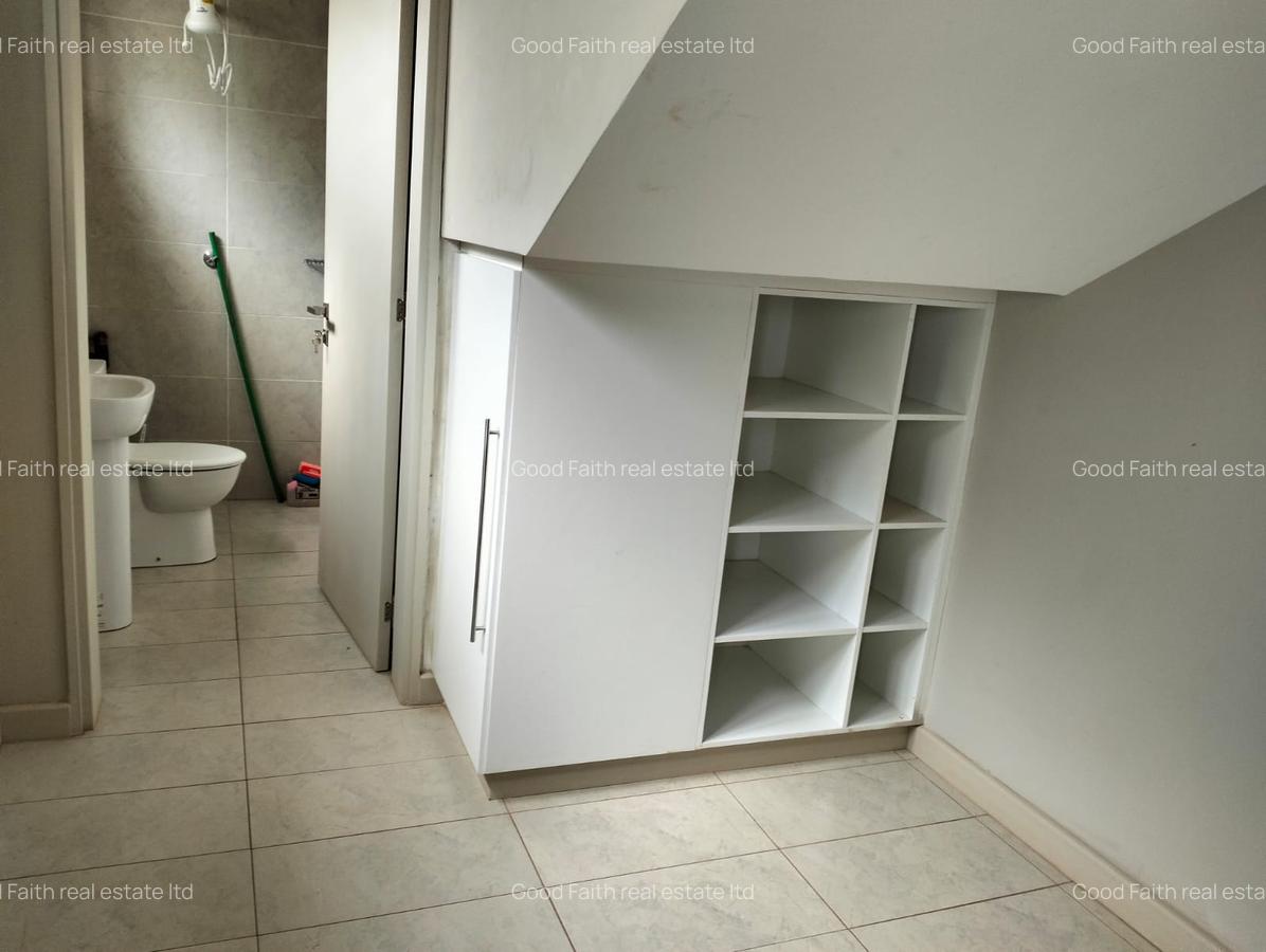 4 Bed Townhouse with En Suite in Kiambu Road - 6