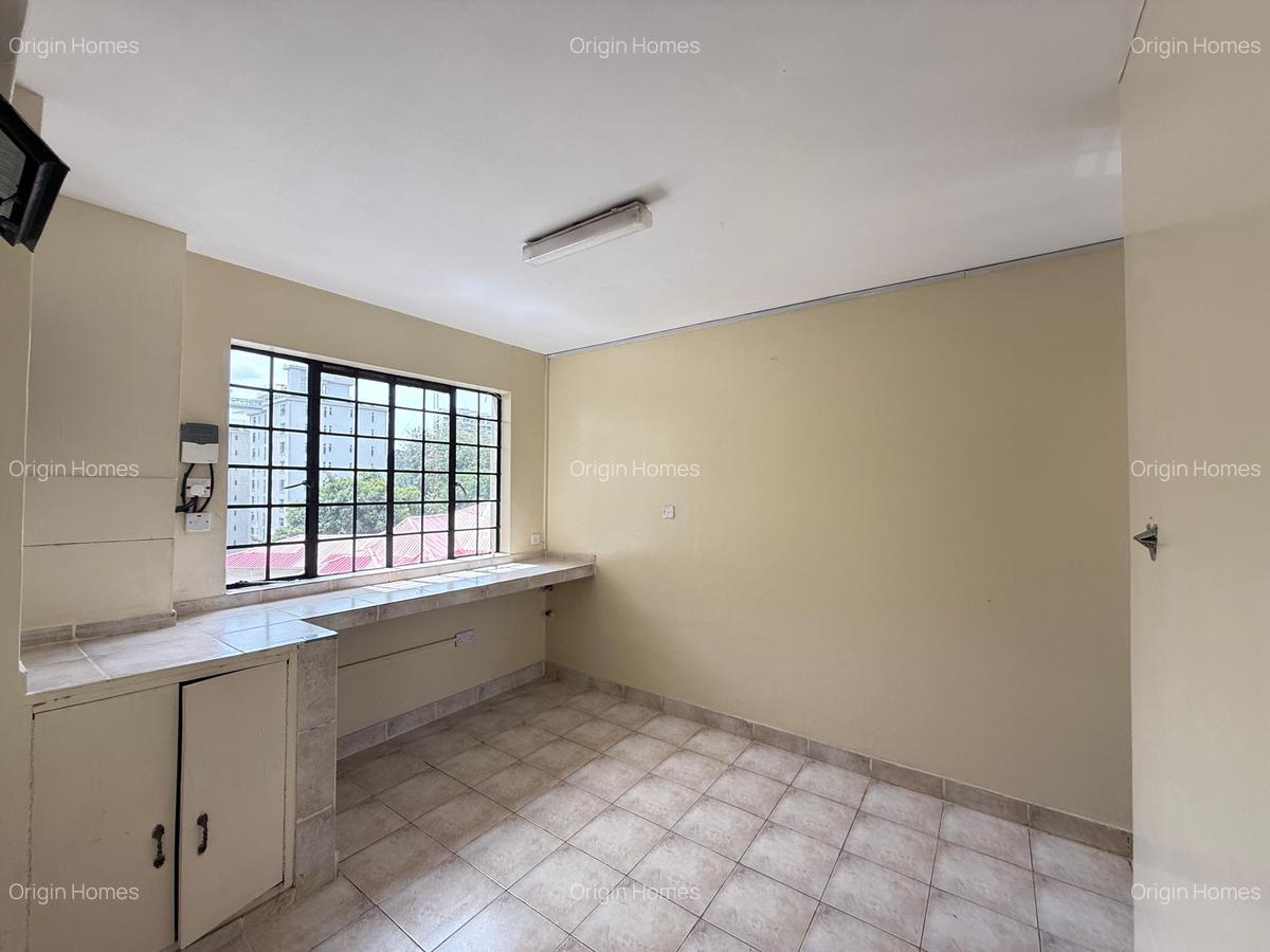 3 Bed Apartment with En Suite at Westlands - 6