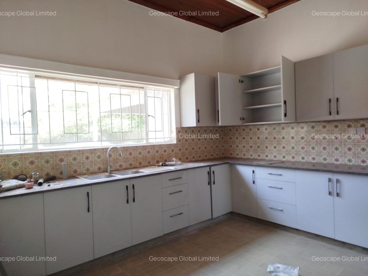 4 Bed House with En Suite in Kiambu Road - 13
