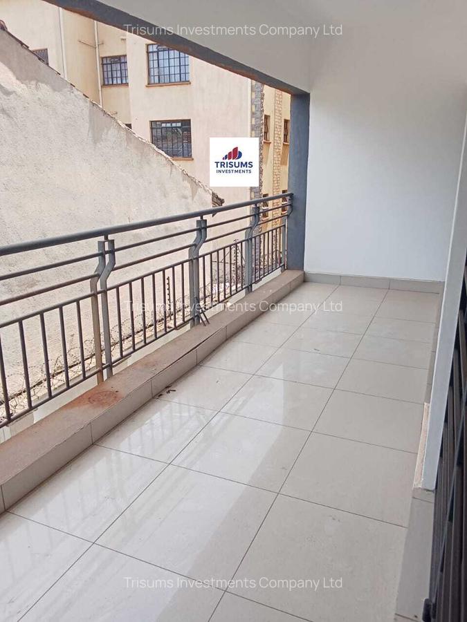 2 Bed Apartment with En Suite at Lantana Road - 14