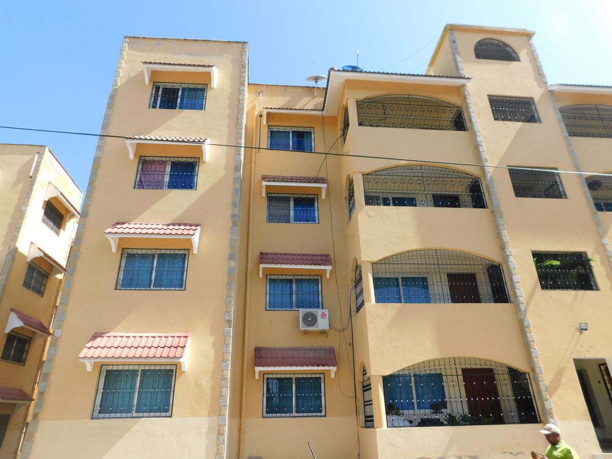 3 Bed Apartment with En Suite in Nyali Area - 1