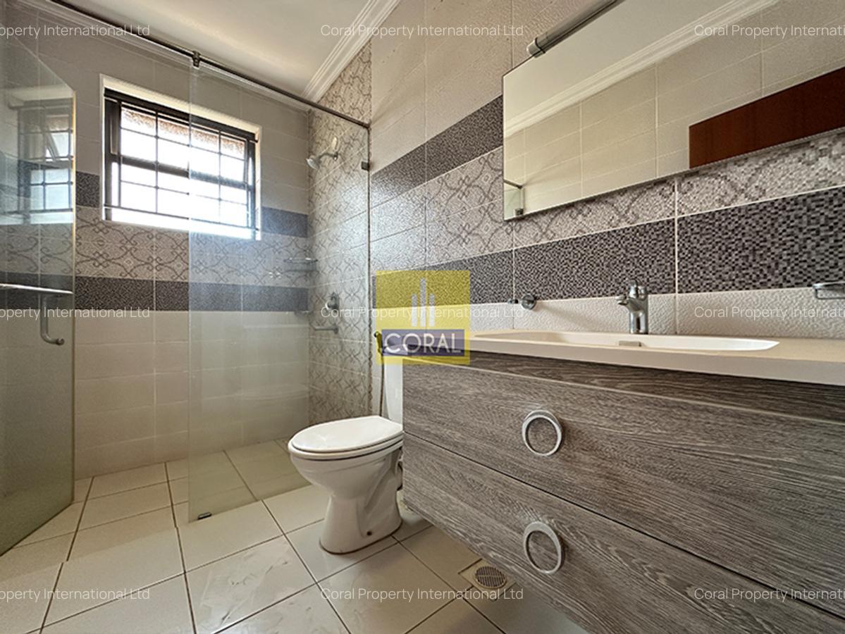 3 Bed Apartment in Parklands - 15