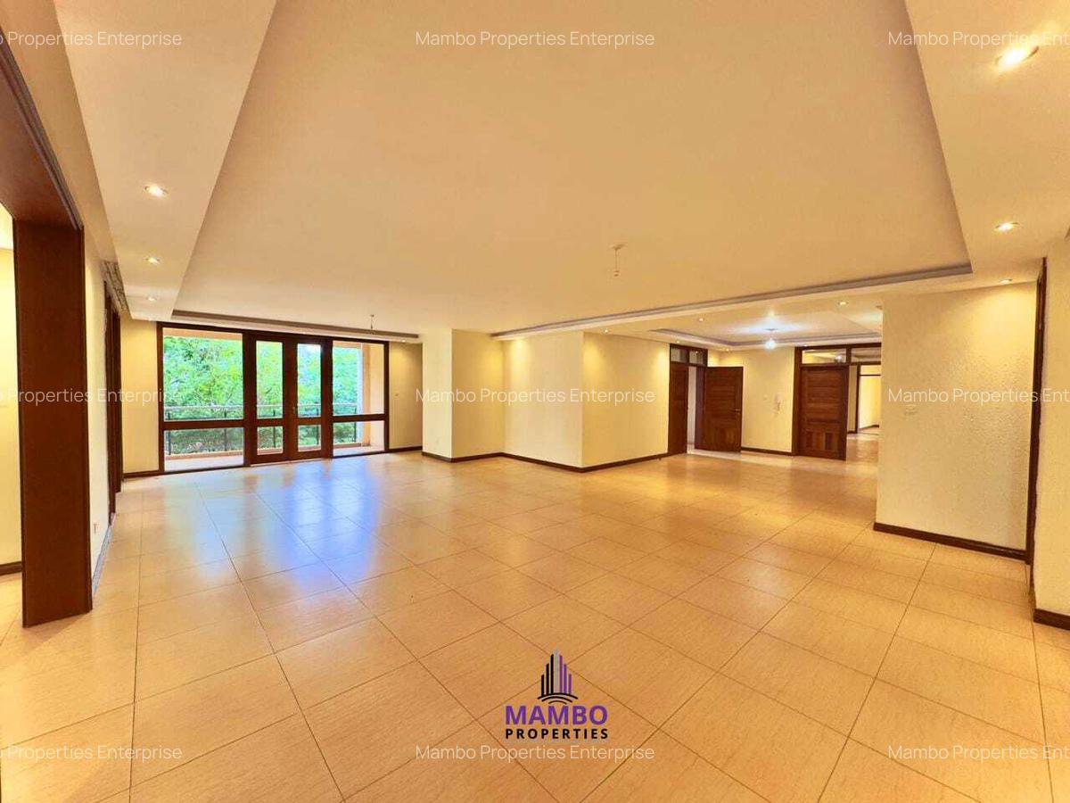 4 Bed Apartment with En Suite at Riverside Drive - 2