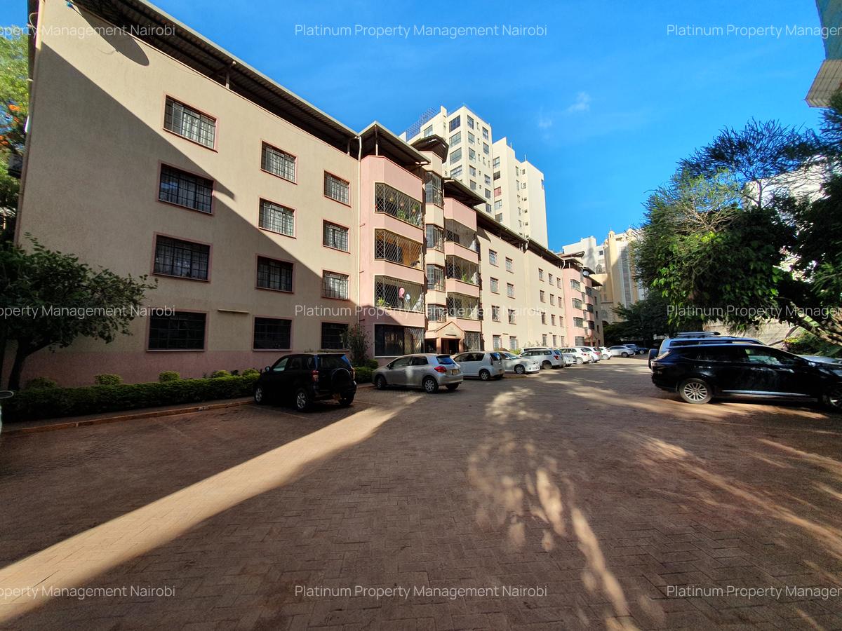 4 Bed Apartment with En Suite at Mpaka Rd - 1