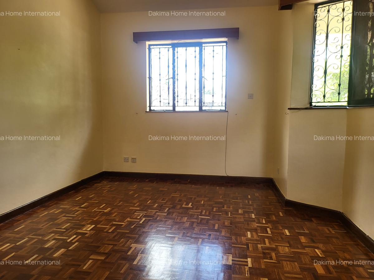 4 Bed House with En Suite in Thigiri - 10