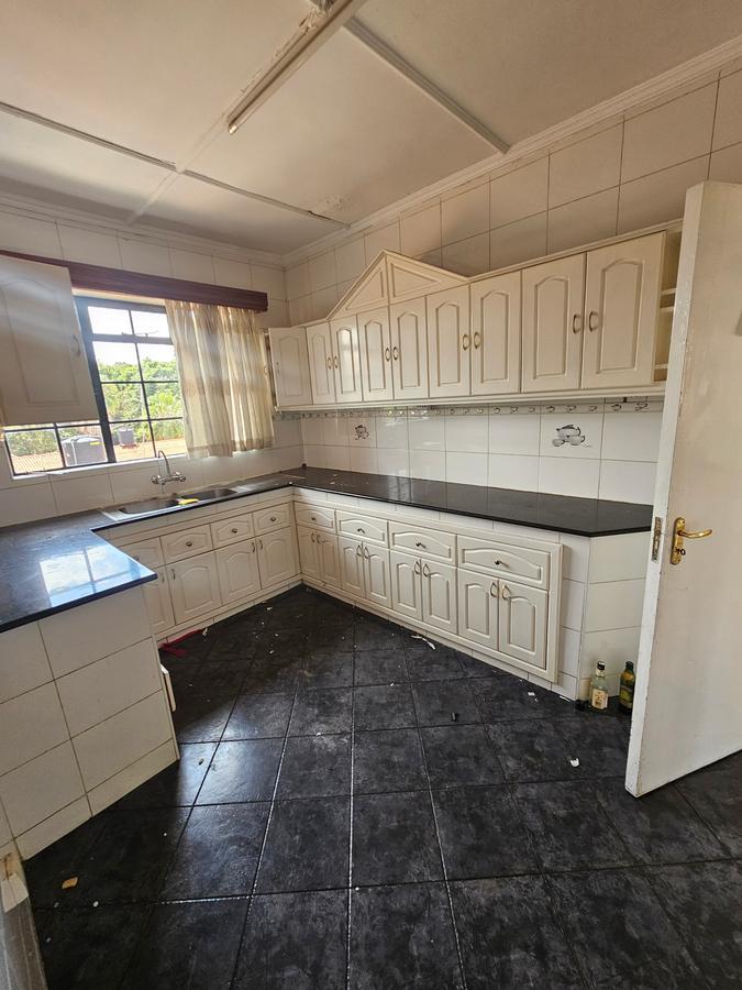 3 Bed Apartment with En Suite at Kilimani - 4