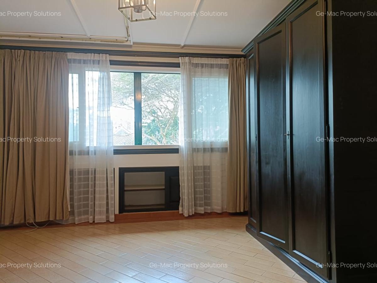 3 Bed House with En Suite in Spring Valley - 15