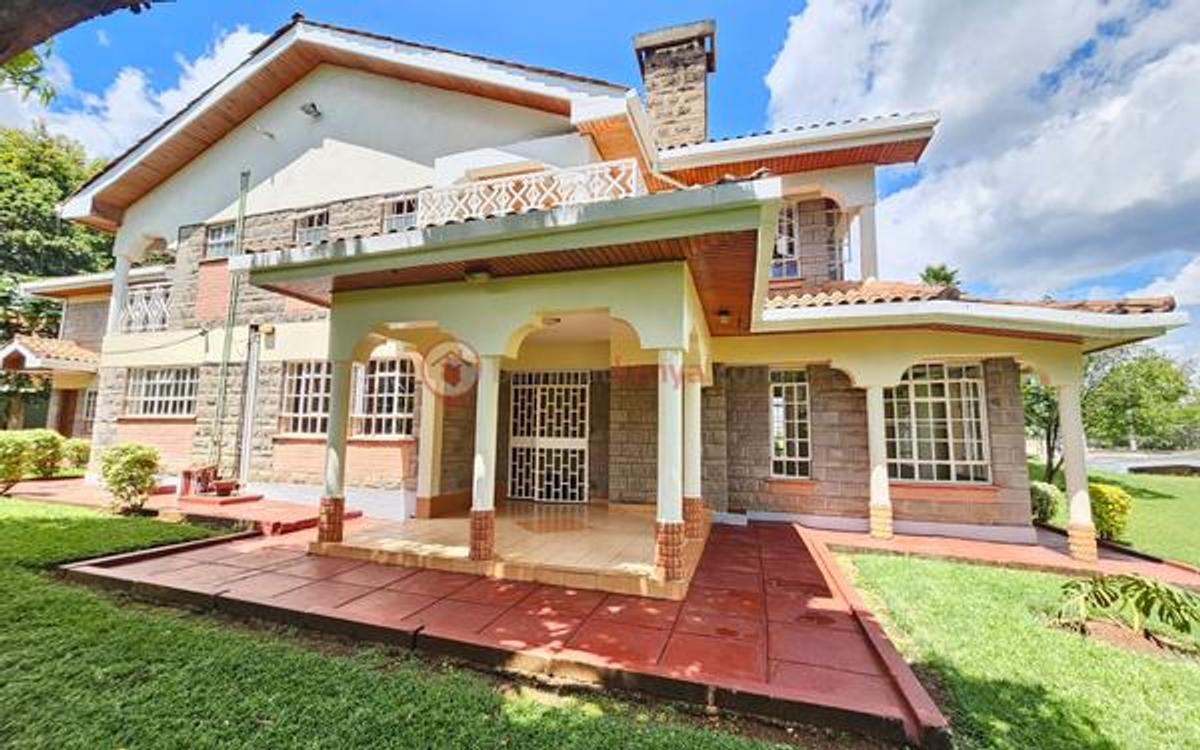 5 Bed Townhouse with En Suite at Westlands - 2