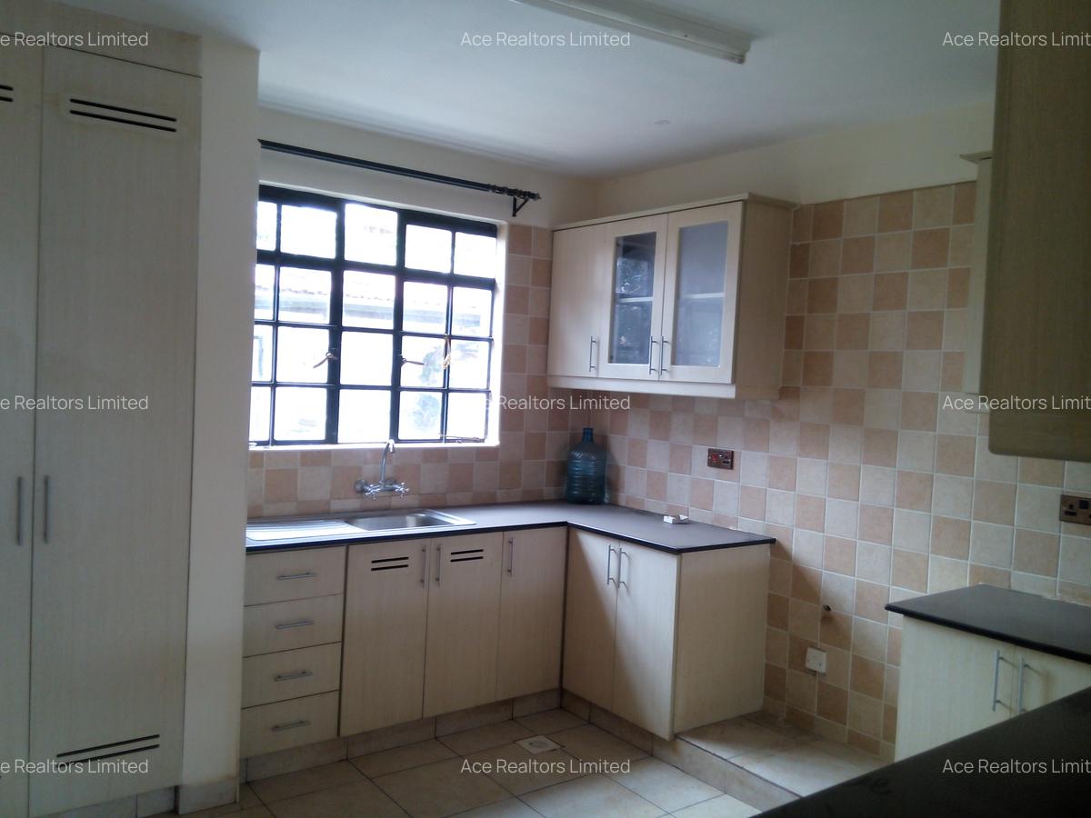 2 Bed Apartment with En Suite at Riverside Drive Nairobi - 4