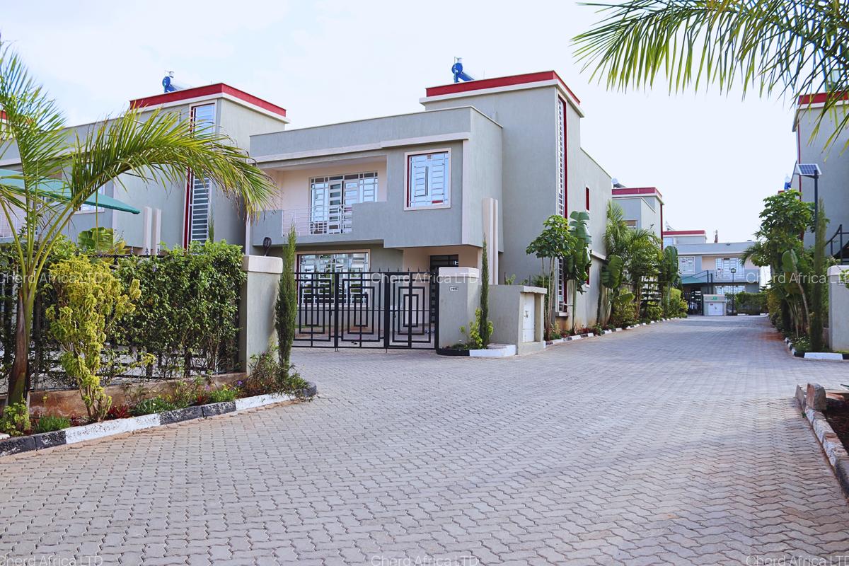 4 Bed Villa with En Suite at Muigai - 1