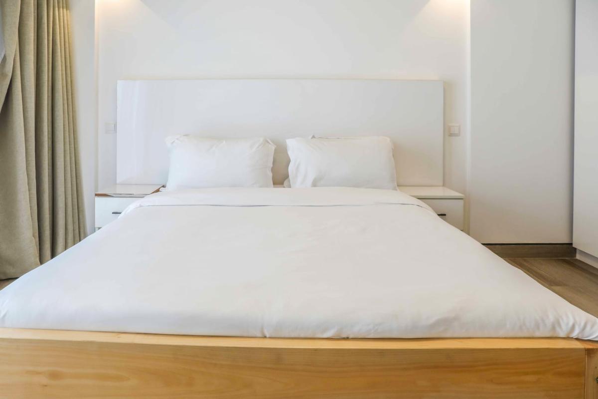 3 Bed Apartment with En Suite at 23 - 8