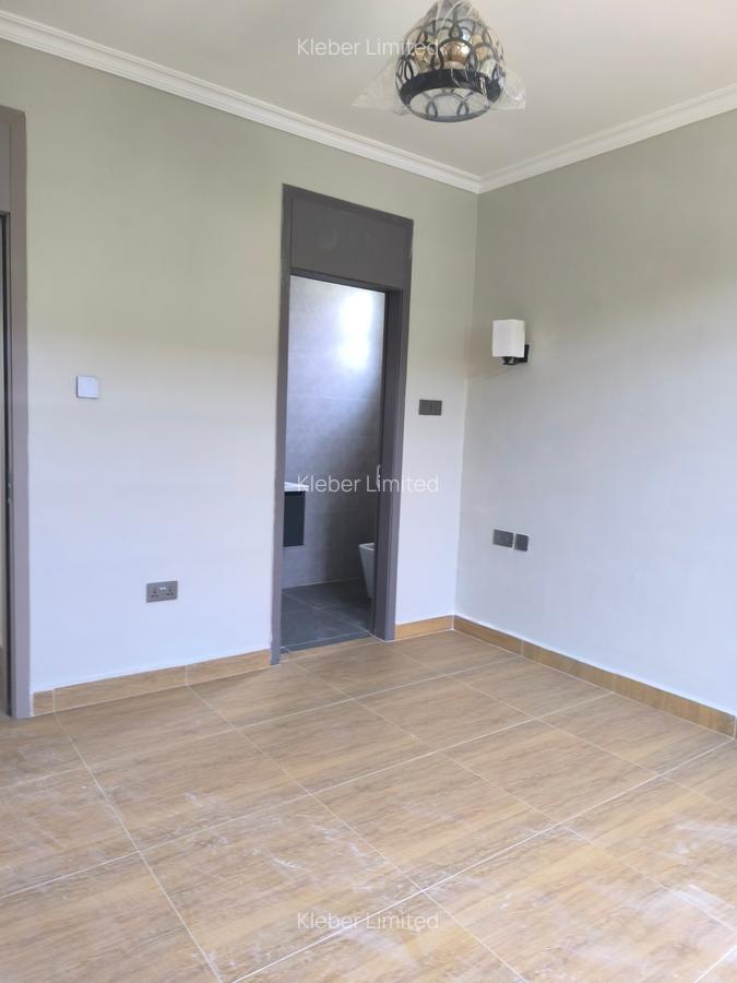 3 Bed House with En Suite in Kitengela - 12