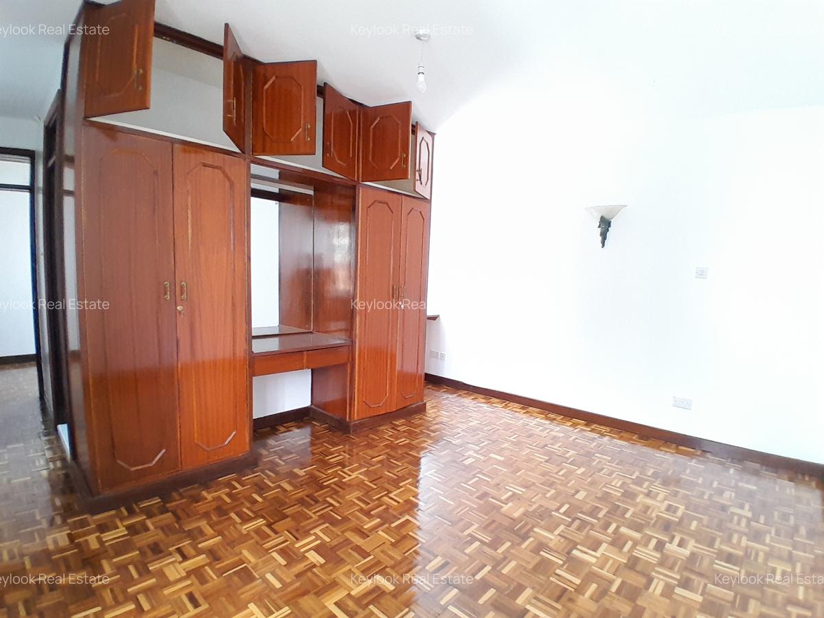 5 Bed Townhouse with En Suite at Elegeyo Marakwet Road - 8