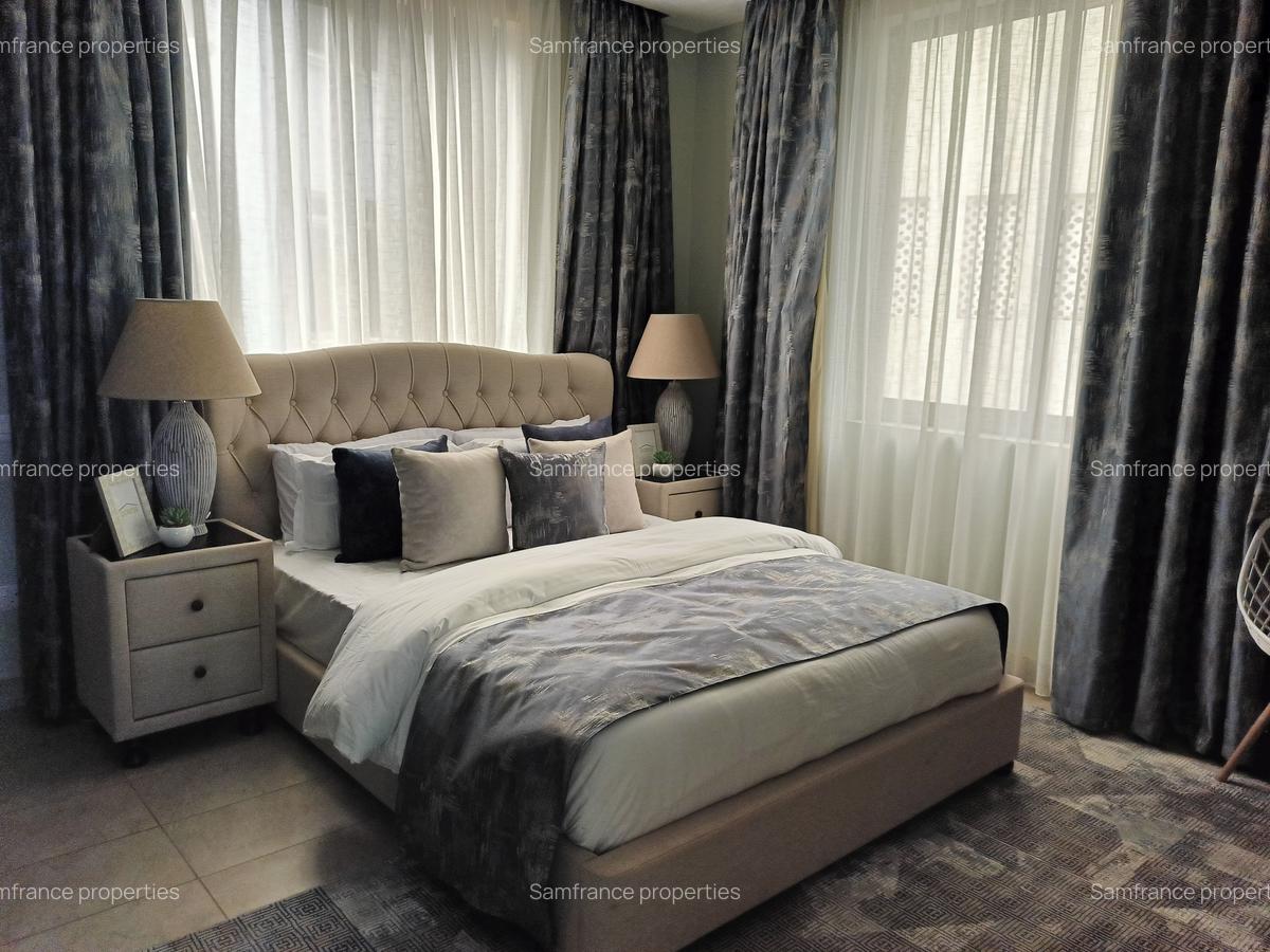 Serviced 2 Bed Apartment with En Suite at 1 St Avanue - 7