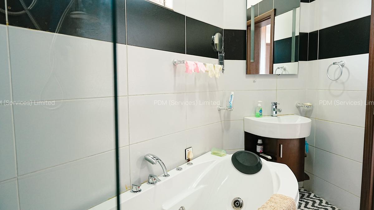 4 Bed Apartment with En Suite at Siaya Close - 8