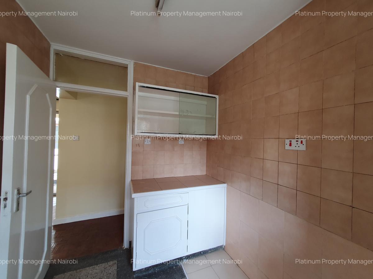 2 Bed Apartment with Parking at Parklands Rd - 5