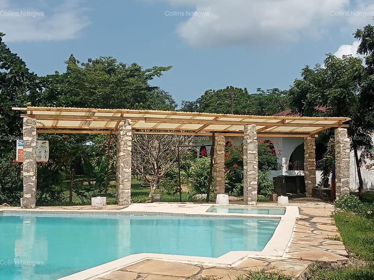 4 Bed Villa with En Suite at Tiwi Beach Road - 1